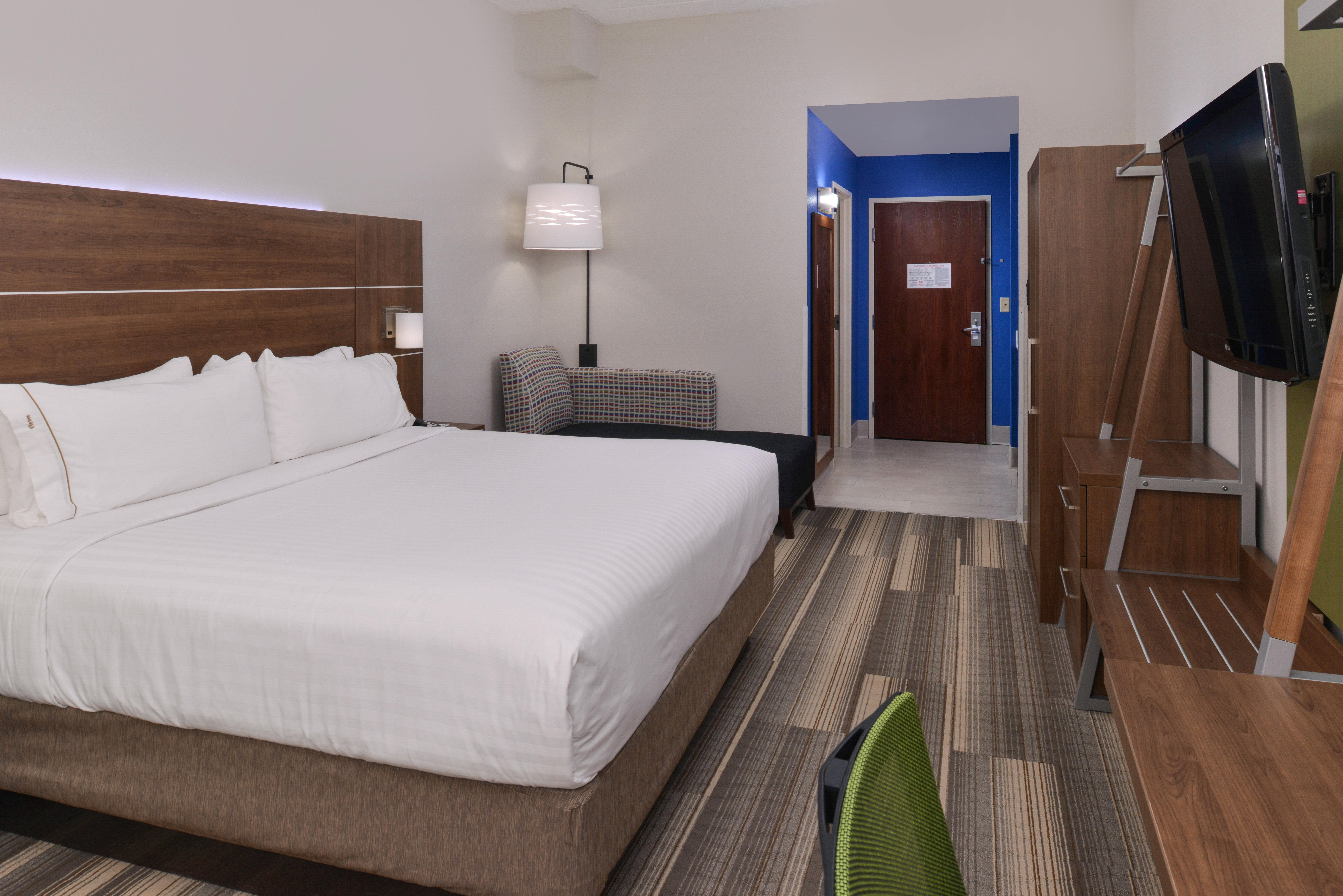 Holiday Inn Express & Suites Raleigh Ne - Medical Ctr Area By Ihg מראה חיצוני תמונה