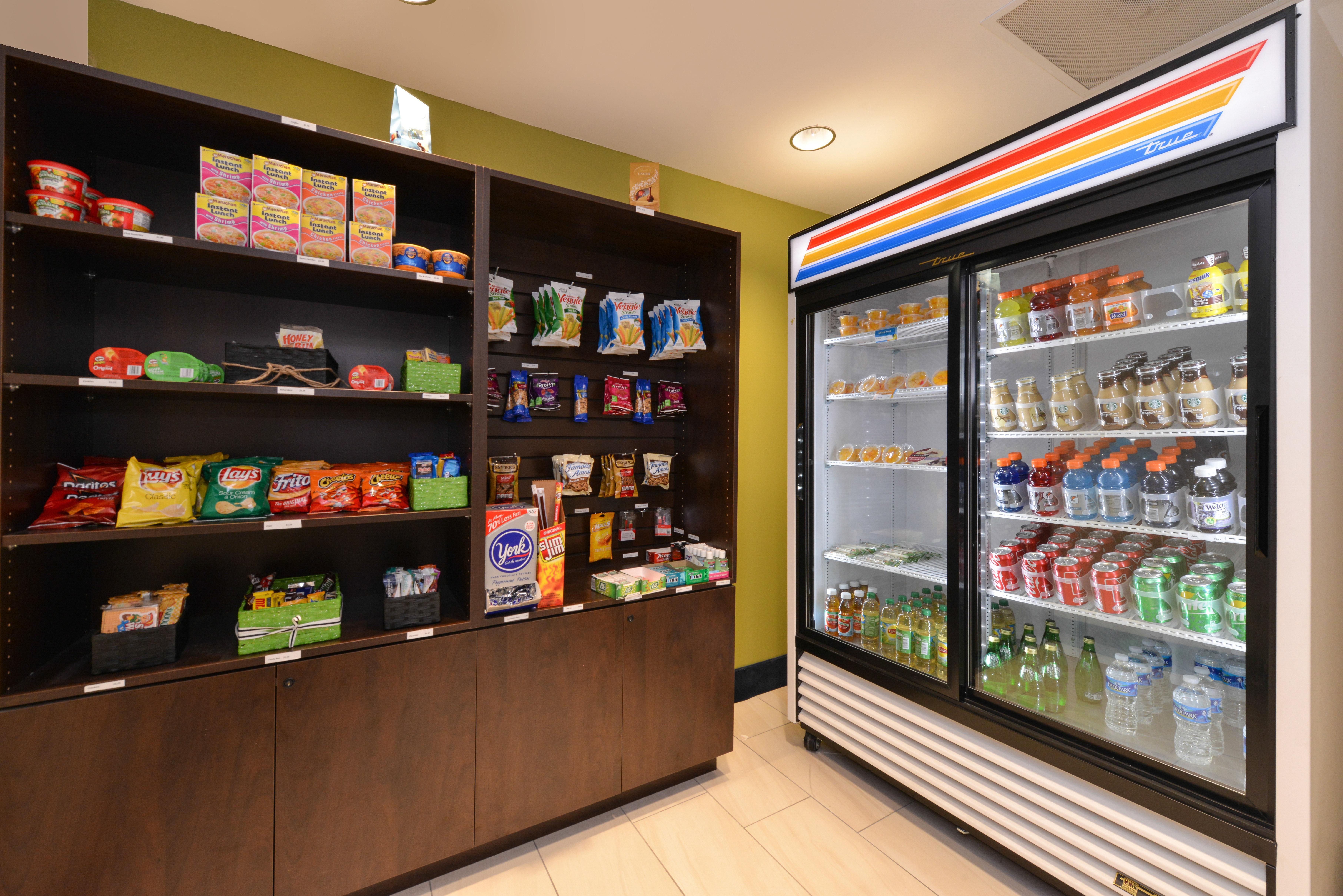 Holiday Inn Express & Suites Raleigh Ne - Medical Ctr Area By Ihg מראה חיצוני תמונה